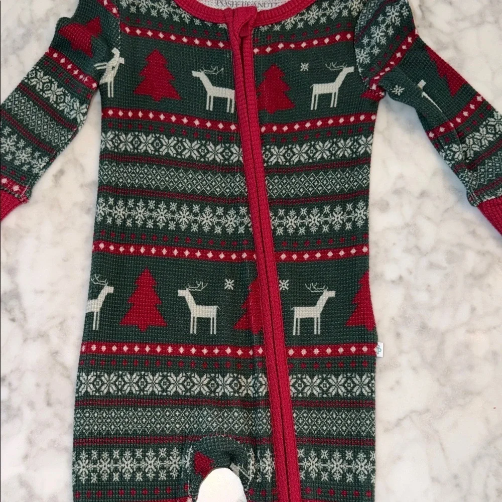 NWT Posh Peanut Red and Green Holiday Convertible Footie